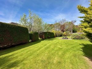 Photo 6- click for photo gallery